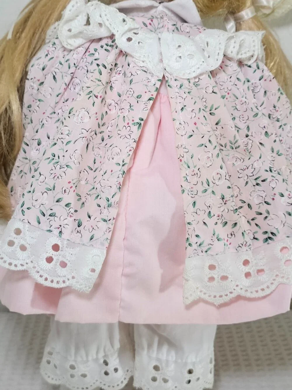 Vintage Dynasty Doll Collection - Betsy